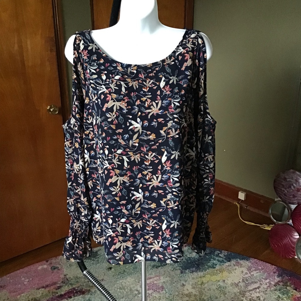 Navy Floral Octavia Blouse